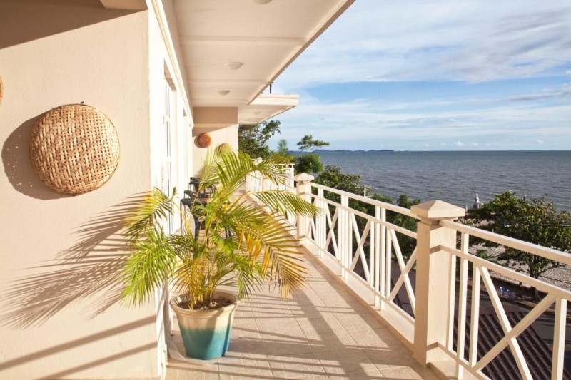 Image: The Beach House