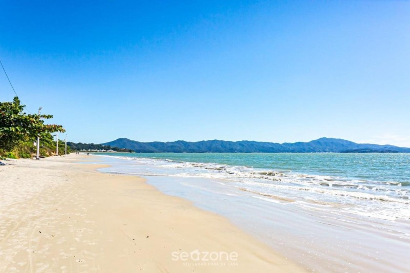 Image: Modern Studios at beachfront resort - Jurerê Beach Village JBVJR