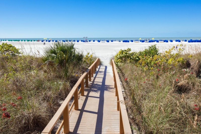 Image: GullWing Beach Resort
