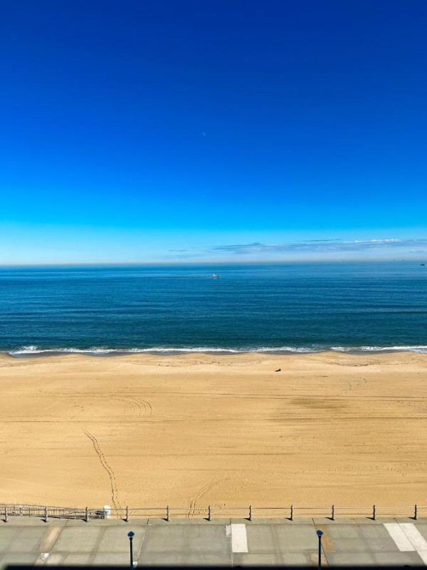 Image: Seaview Hotel