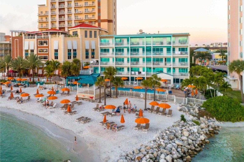 Image: Dolphin Sands Clearwater Beach, an Ascend Collection Hotel