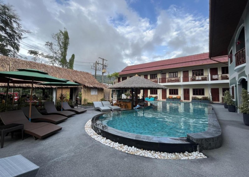 Image: Ginis Beach Resort