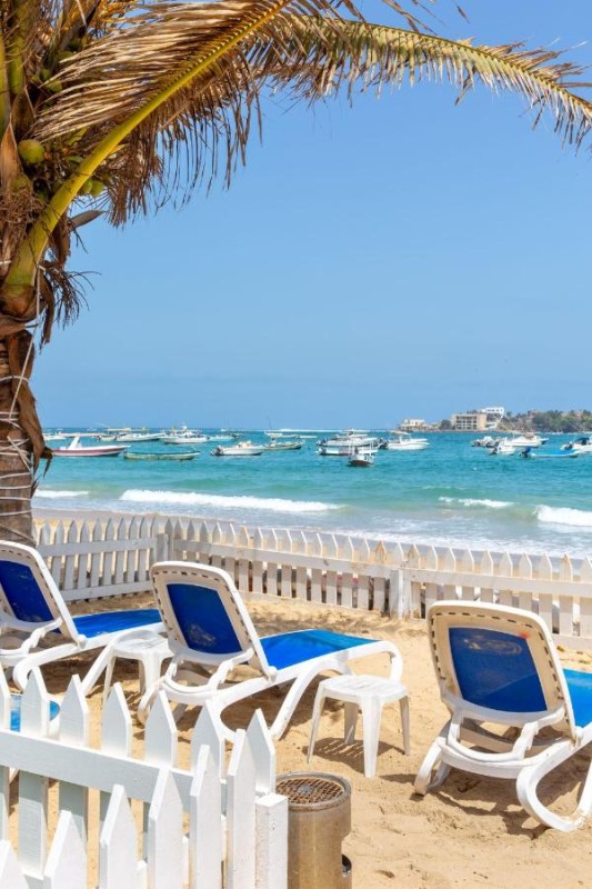 Image: La Madrague-Surf Beach Sea