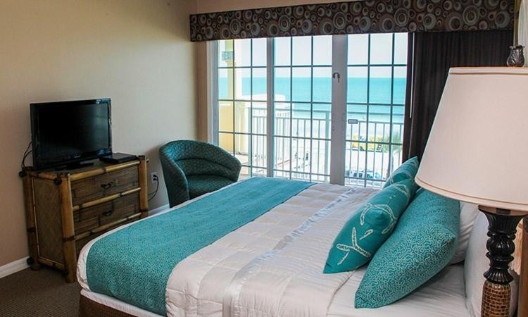 Image: Sea Shells Beach Club