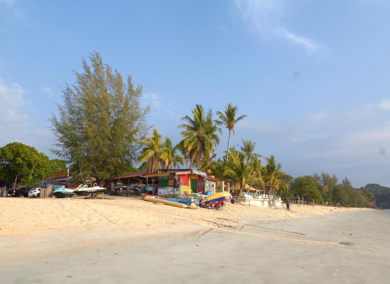Image: Corrie Chalet Pantai Cenang Langkawi