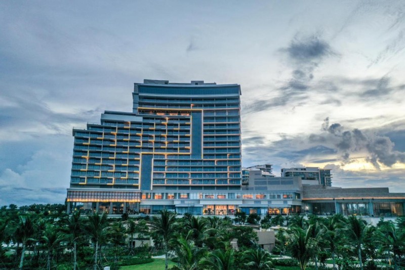Image: Hoiana Hotel & Suites