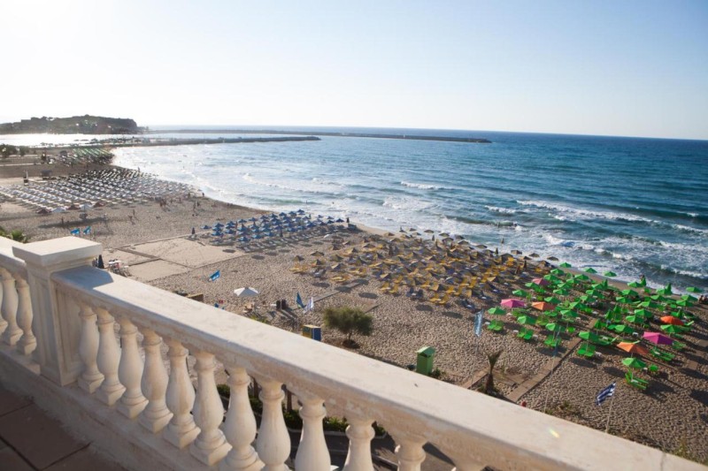 Image: Birais Beach Studios