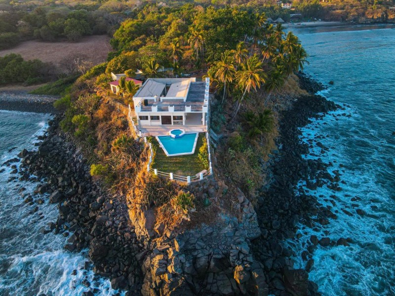 Image: Paradise Surf Hotel