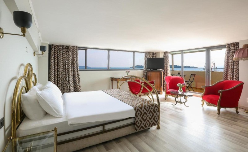Image: URLA PERA HOTEL