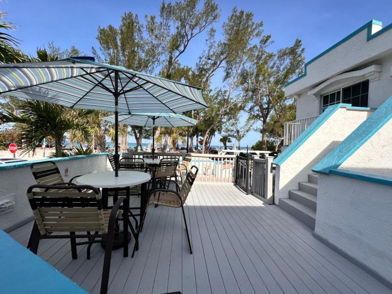 Image: Alamanda Villas on Holmes Beach