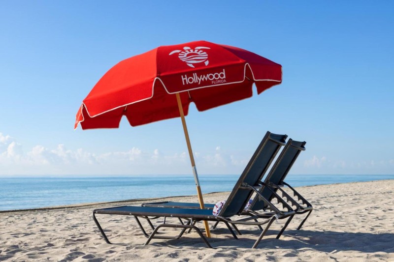 Image: Costa Hollywood Beach Resort - An All Suite Hotel