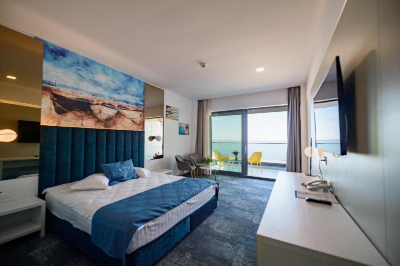 Image: Mirage Beach Spa Hotel