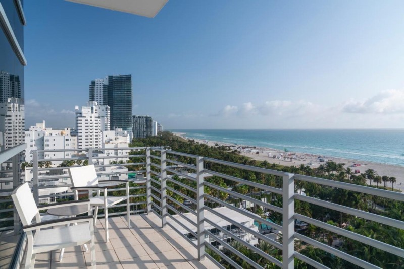 Image: The Ritz-Carlton, South Beach