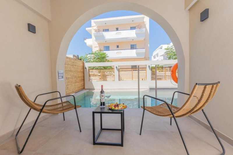 Image: Cabana Blu Hotel & Suites