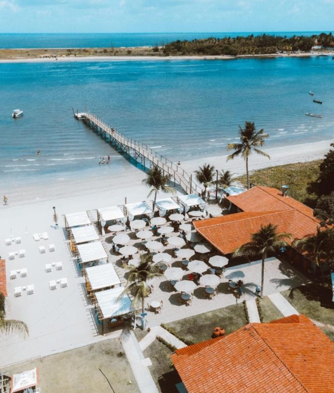 Image: Catamaran Praia Chalés
