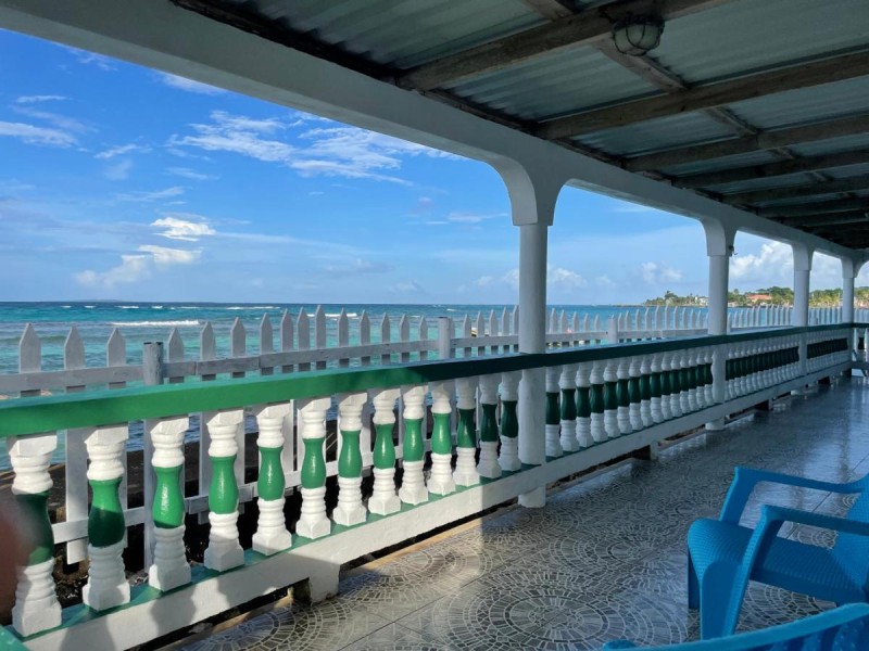 Image: The Wave Hostel Corn Island