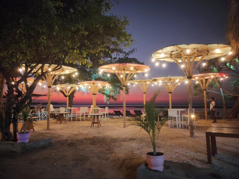 Image: Jackies Gili Beach Club