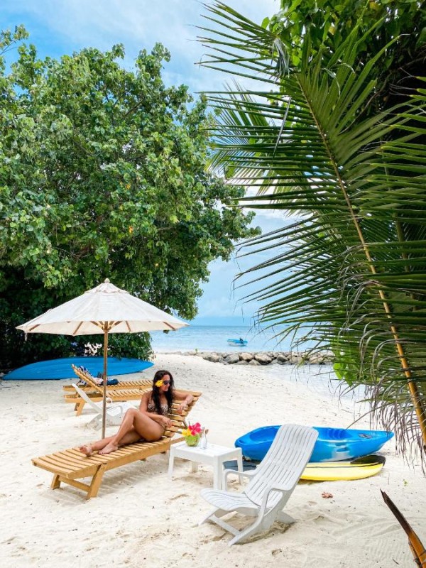 Image: Summer Vibes Beach Front