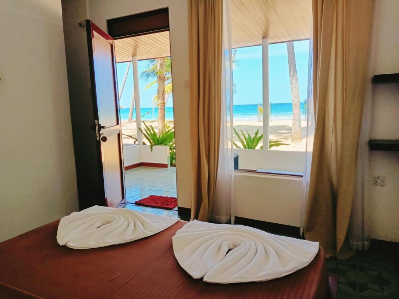 Image: French garden Pragash Beach Hotel
