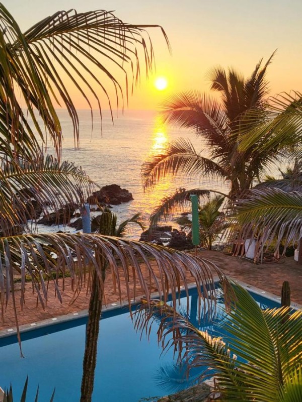 Image: Hotel Luz de Mar ' right on the beach