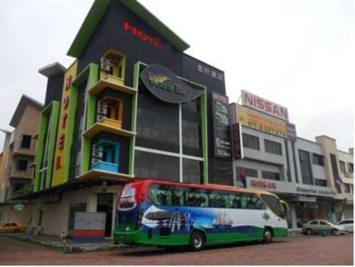 Image: Golden Leaf Hotel Danga Bay