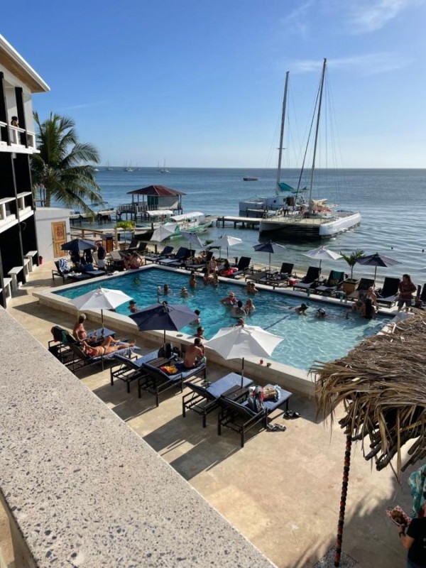 Image: Brisas Del Mar Beach + Dive Resort