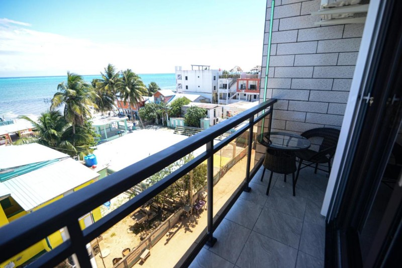 Image: The Caye Hotel Caye Caulker