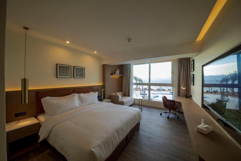 Image: Luxotel Aqaba Beach Resort & Spa Only 15 years plus