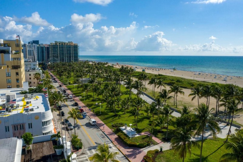 Image: Leslie Hotel Ocean Drive