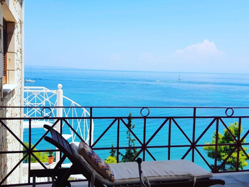 Image: Deep Blue Villas
