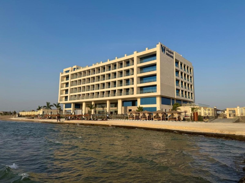 Image: Waves Hotel