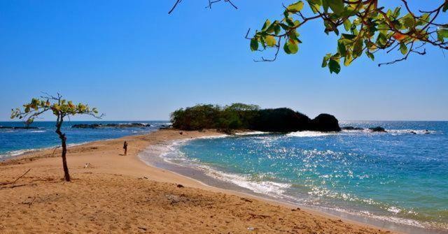 Image: Cabinas surf Arribadas