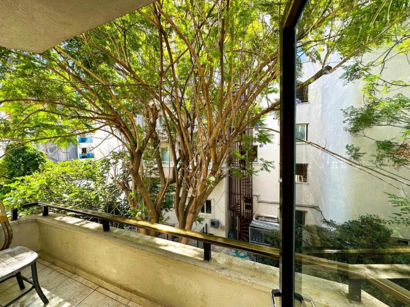 Image: Reis Beach Hotel