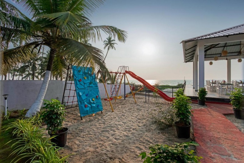 Image: Parisa beach resort Tarkarli Bhogwe