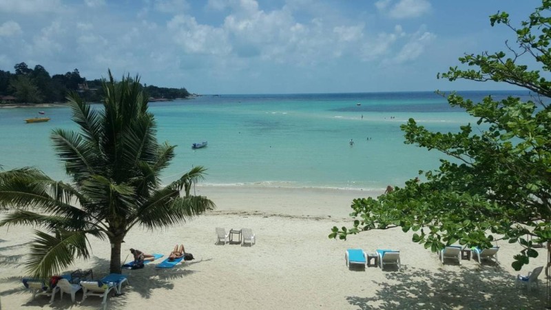 Image: Baan Ampai Beach Hotel