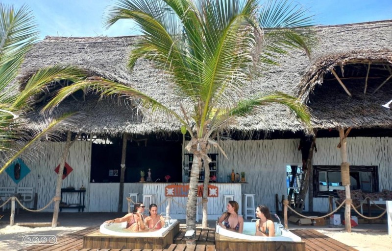 Image: Luwa Beach&Suits