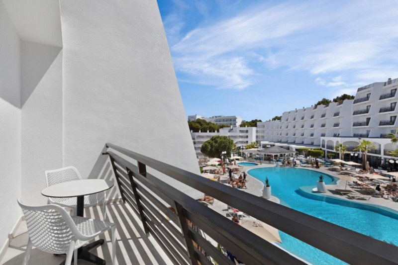 Image: Palmanova Suites by TRH