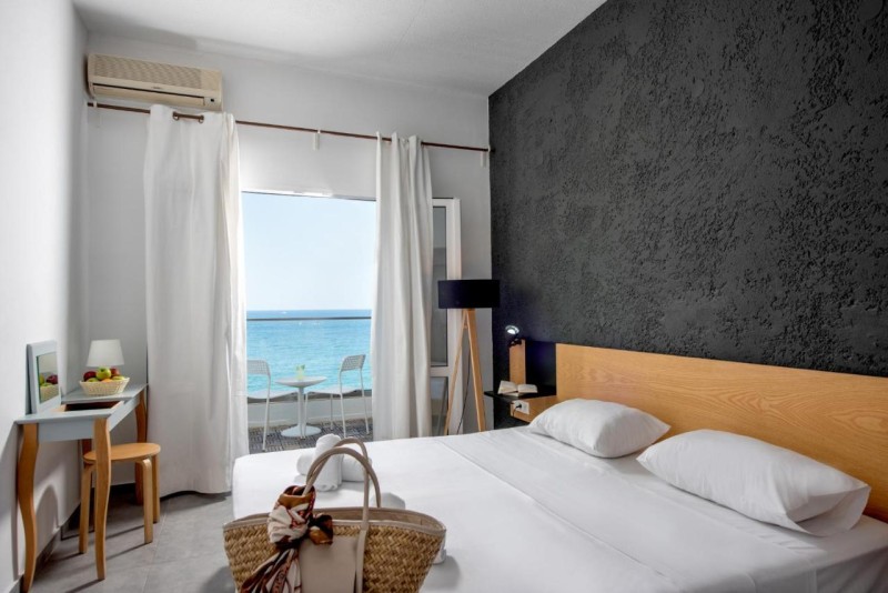 Image: Azure Mare Hotel