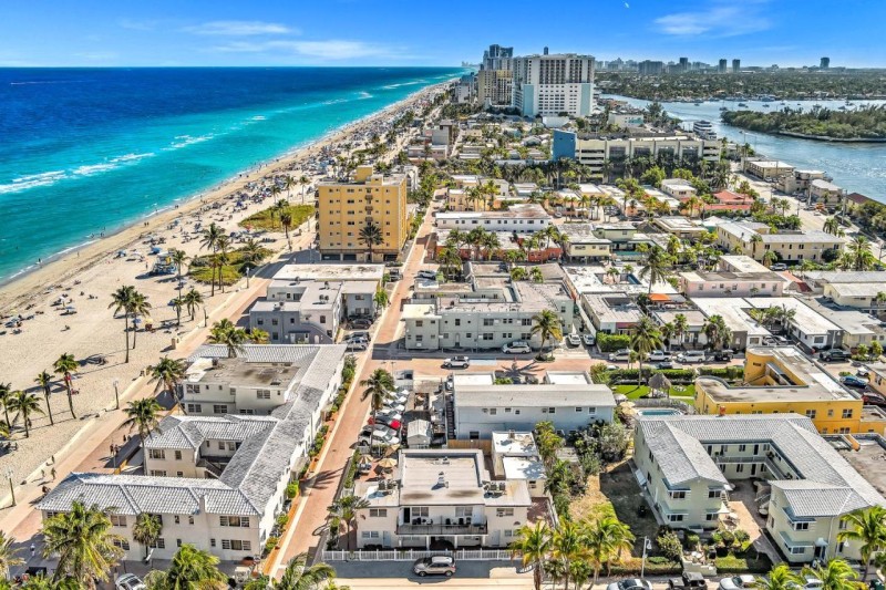 Image: Hollywood by the Sea