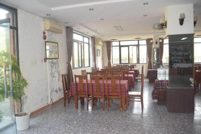 Image: Cua Dai Beach Hotel & Beach