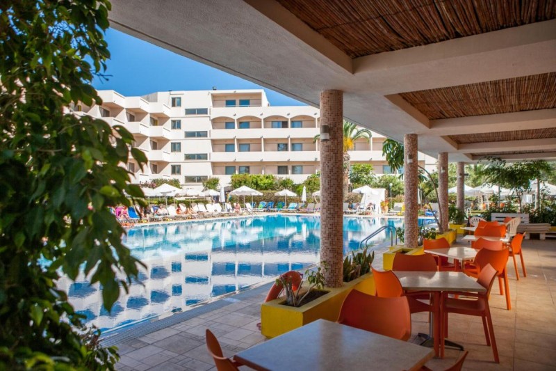 Image: IALYSSOS BAY HOTEL