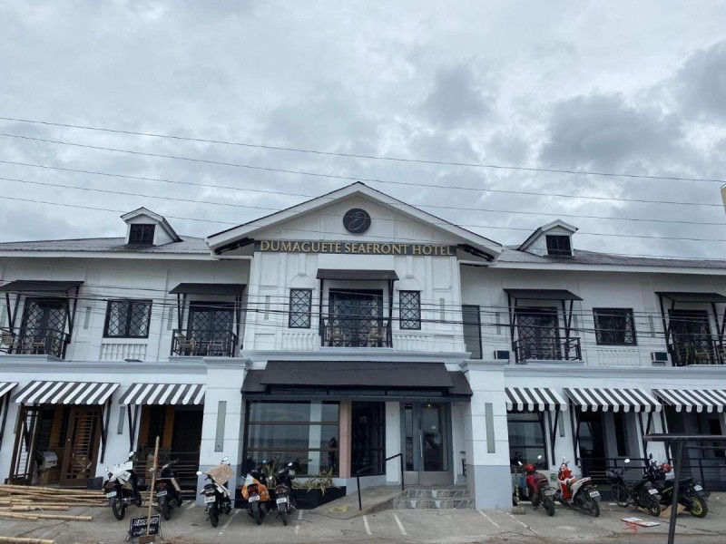Image: Dumaguete Seafront Hotel