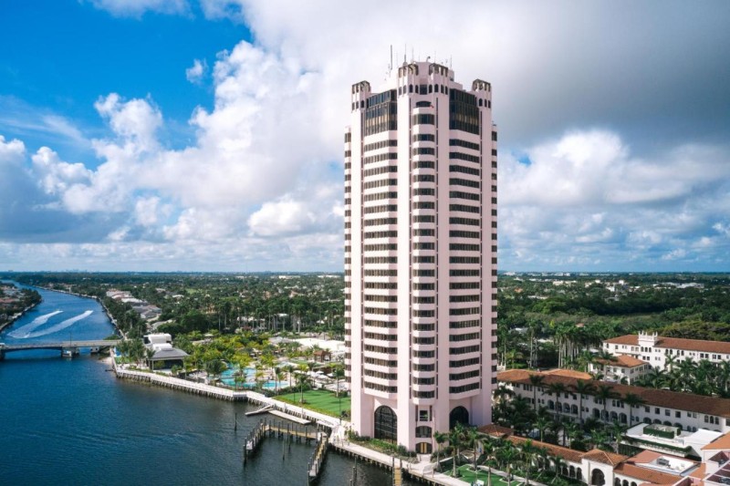 Image: Tower at The Boca Raton