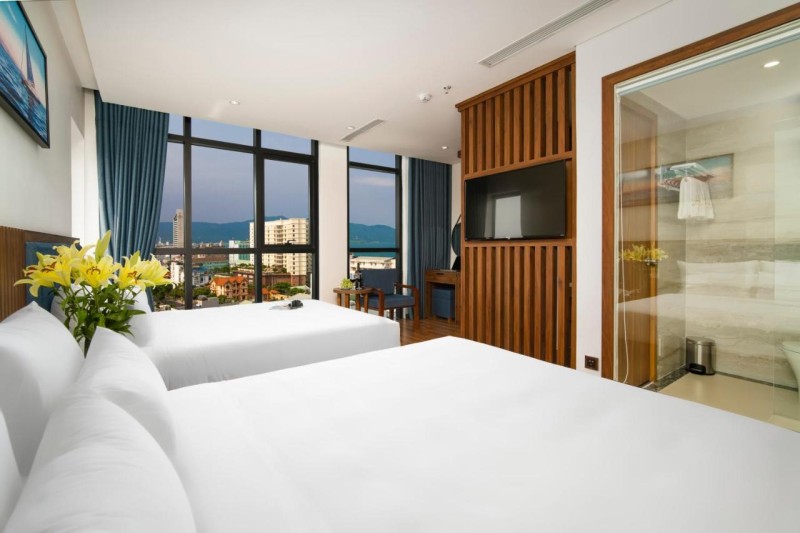 Image: Ruby Star Da Nang - Central My Khe Beach